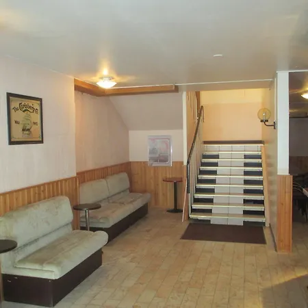 Huoneistohotelli Tarjanne Motel 2*
